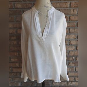 Brochu Walker V-neck Long Sleeve Top Size Medium.